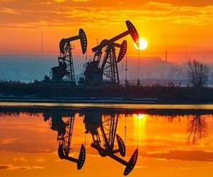 Курс нефти продолжит рост на фоне инцидентов в Красном море Курс нефти продолжит рост на фоне инцидентов в Красном море