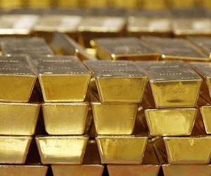 Курс золота успешно справляется с незначительным числом продавцов на рынке