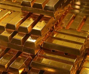 Курс золота продолжает закрепляться и накапливает силы для нового рывка вверх