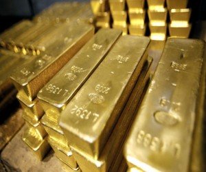 Курс золота остается в центре внимание инвесторов как высокодоходный актив