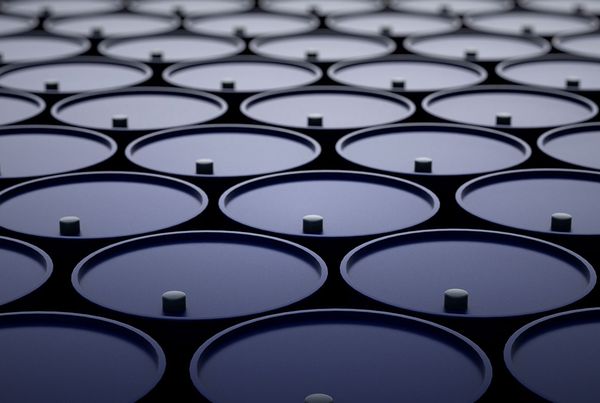 Нефть подскочила почти на 2% отыгрывая потери последних дней Нефть подскочила почти на 2% отыгрывая потери последних дней