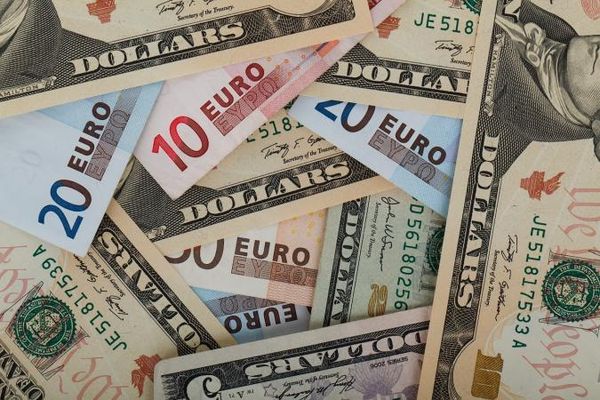 Валютный рынок готовится к заседанию ФРС по ставке