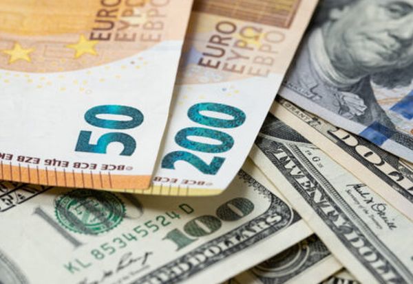 Курс евро растет после решения ФРС США по ставке