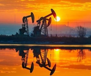 Курс нефти снижается, экономика Китая разочаровала инвесторов Курс нефти снижается, экономика Китая разочаровала инвесторов