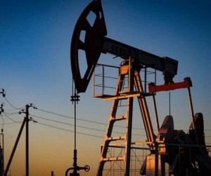 Курс нефти под давлением на фоне опасений относительно мирового спроса Курс нефти под давлением на фоне опасений относительно мирового спроса