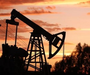 Курс нефти обвалился после сообщения о серьезных проблемах в экономике Китая Курс нефти обвалился после сообщения о серьезных проблемах в экономике Китая