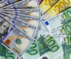 Курс евро начал неделю спокойно в отсутствие важных новостей