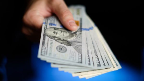 Ожидание ФРС: потенциальные нарушения в спокойствии доллара