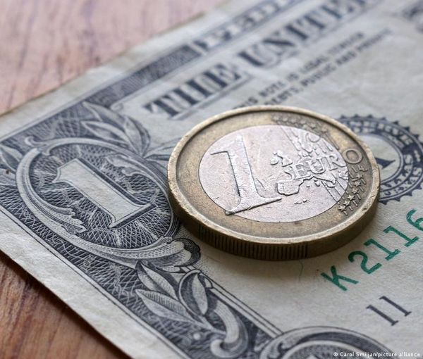 Валютный рынок готовится возобновить рост Валютный рынок готовится возобновить рост