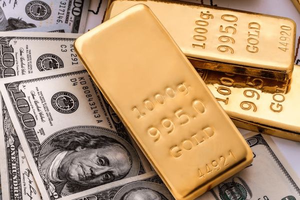 Курс золота взял паузу накапливая силы для нового импульса