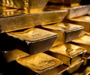 Курс золота незначительно снизился, но не готов к сильному падению Курс золота незначительно снизился, но не готов к сильному падению