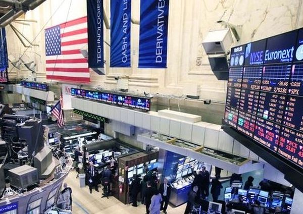 Фондовый рынок США: Настроения инвесторов улучшаются