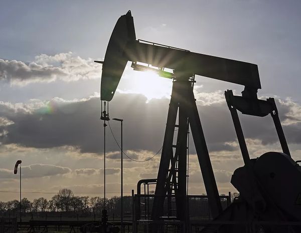 Курс нефти: Инвесторы взяли паузу на фоне стабилизации ситуации с поставками