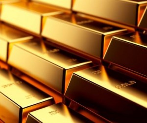 Курс золота впервые в истории превысил отметку $2300