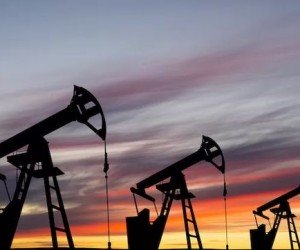 Курс нефти настроен установить новые годовые рекорды Курс нефти настроен установить новые годовые рекорды