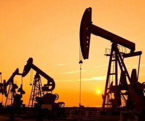 Курс нефти падает, рынок значительно перегрелся спекулянтами Курс нефти падает, рынок значительно перегрелся спекулянтами