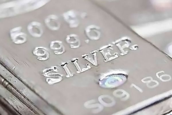 Превысив 30 долларов, серебро может стремиться к 50 долларам