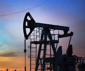 Курс нефти немного ослаб перед публикацией отчета по инфляции Курс нефти немного ослаб перед публикацией отчета по инфляции