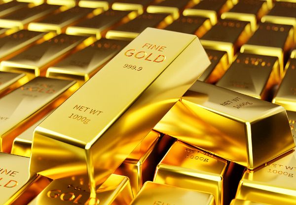 Курс золота обвалился до отметки $2300 за унцию