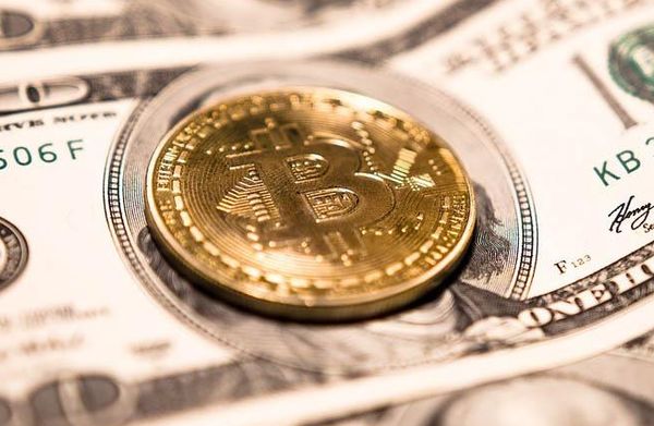 Попытка Биткойна закрепиться выше $70 000 оказалась неудачной