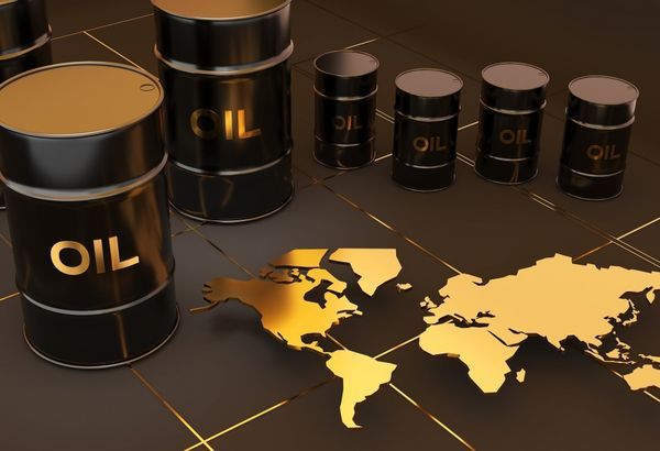 Нефть прибавила в понедельтник на фоне геополитических рисков