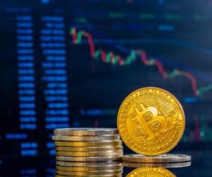 Bitcoin всплыл после погружения Bitcoin всплыл после погружения