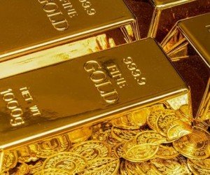 Цена на золото: Инвесторы сокращают активность в преддверие Дня независимости в США