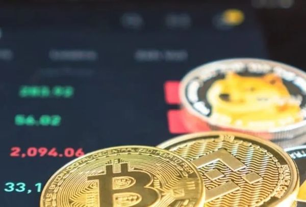 Bitcoin и Ethereum тестируют 50-дневные скользящие средние