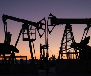 Нефть предпринимает попытки восстановления Нефть предпринимает попытки восстановления
