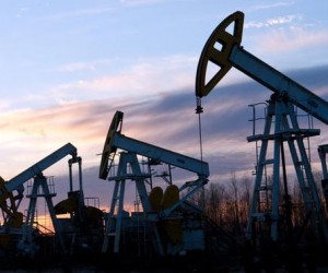 Нефть укрепляется позиции в пределах 1% после сильных распродаж Нефть укрепляется позиции в пределах 1% после сильных распродаж