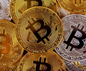 Стремительное падение криптовалют на 6% спровоцировало волну негатива