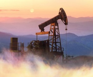 Цены на нефть ослабли несмотря на риск непогоды в Мексиканском заливе Цены на нефть ослабли несмотря на риск непогоды в Мексиканском заливе