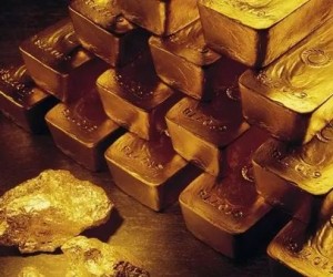 Цена золота на мировом рынке удерживает исторический максимум Цена золота на мировом рынке удерживает исторический максимум