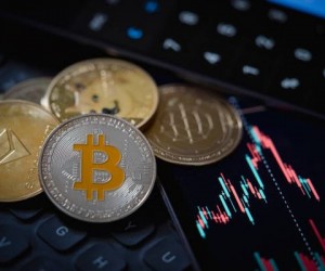 Криптовалюты начали неделю снижением в рамках назревшей коррекции
