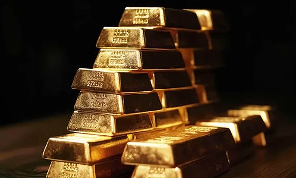 Курс золота на Лондонской бирже металлов растет уже пять дней