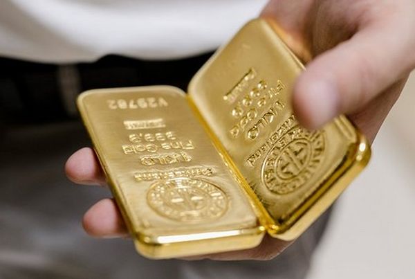 Золото теряет блеск: причины снижения цен на Лондонской бирже