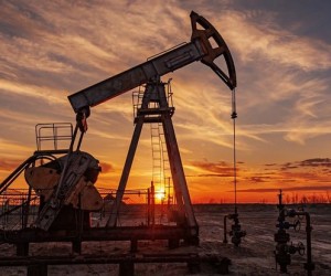 Цена нефти во власти геополитических рисков Цена нефти во власти геополитических рисков