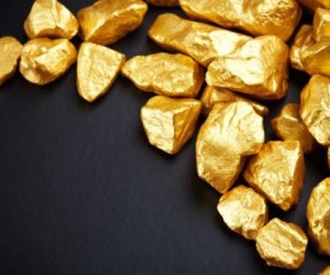 Стоимость золота на Лондонской бирже подскочила из-за слабого доллара