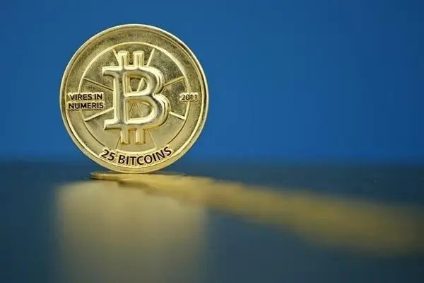 Биткоин