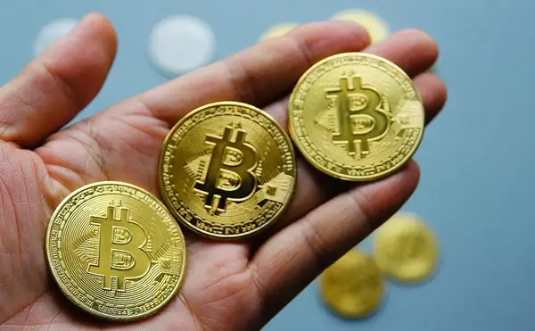 Курс биткоина