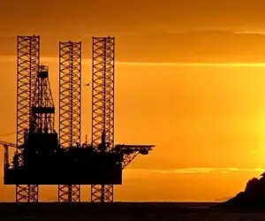 Нефть дешевеет на фоне экономической блокады Ирана и