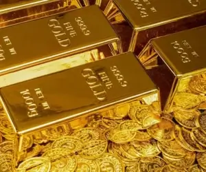 Золото дешевеет на фоне устойчивой инфляции в США и