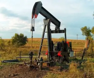 Нефть снова выше $100: атаки хуситов и срыв