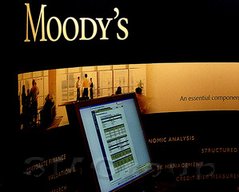 Рейтинг Citigroup понизился до негативного